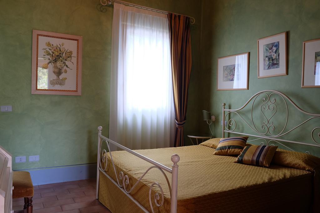 Poggio Montali Villa Monte Roberto Luaran gambar