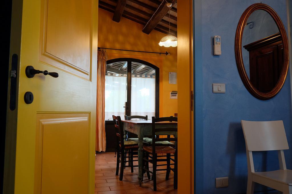 Poggio Montali Villa Monte Roberto Luaran gambar